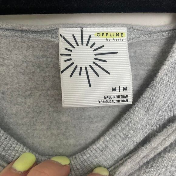 Aerie Gray Off-the-Shoulder Sweater - Picture 4 of 8